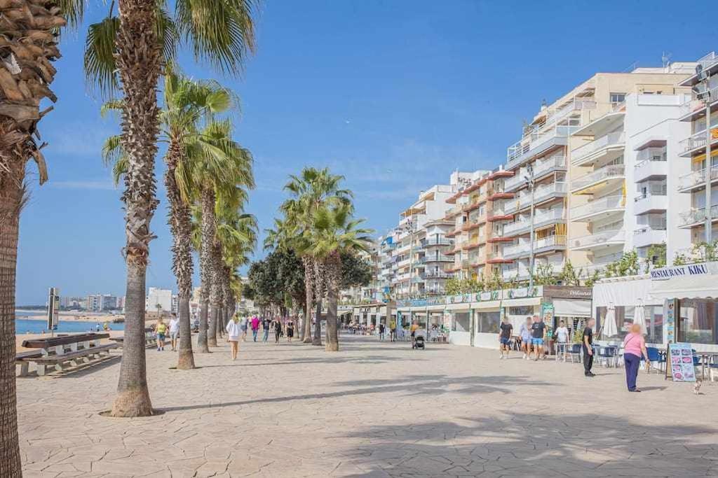 Rentalsbcn Volanti Blanes Eksteriør bilde